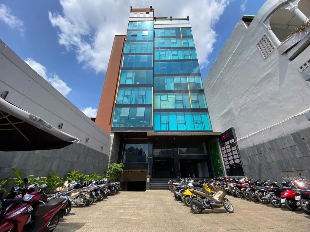 Halo Nguyễn Kiệm