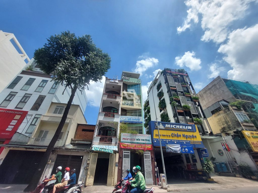 Phổ Quang Building